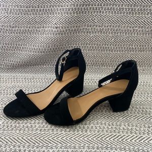 Women’s Black Heels Size 9